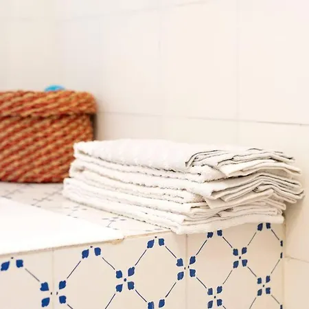 The Attico Chic Urban Free Parking Apartment *